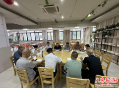 六安二中召开9月份食物平安月安排会暨校长现场